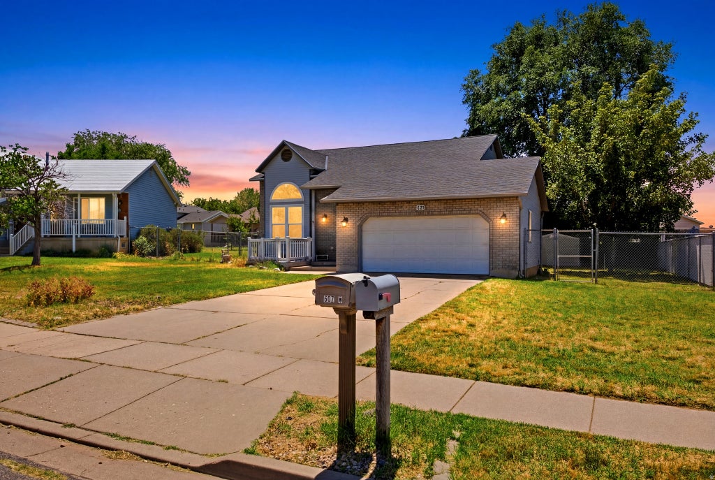 Photo of 621 W 1000 N, Clinton, UT 84015 (MLS # 2170583)
