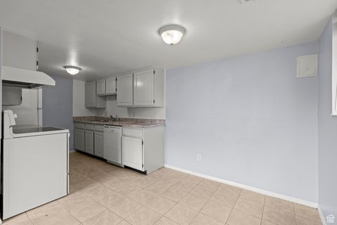 Tiny photo for 80 N 400 E #B-3, American Fork, UT 84003 (MLS # 2099937)