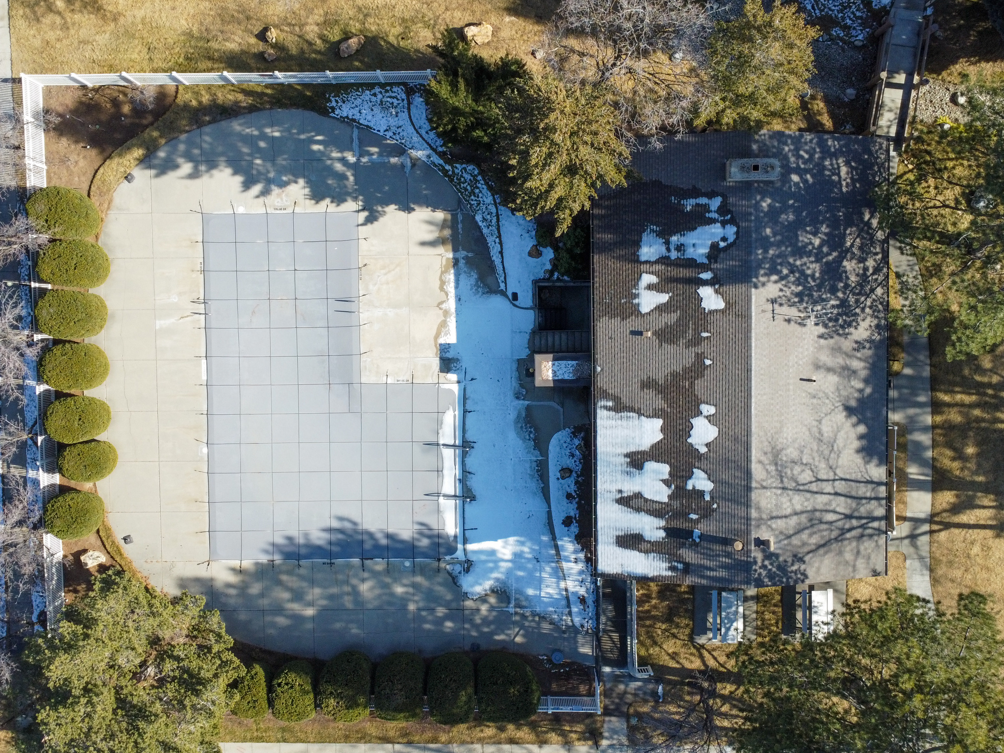 BROOKSTONE - Residential