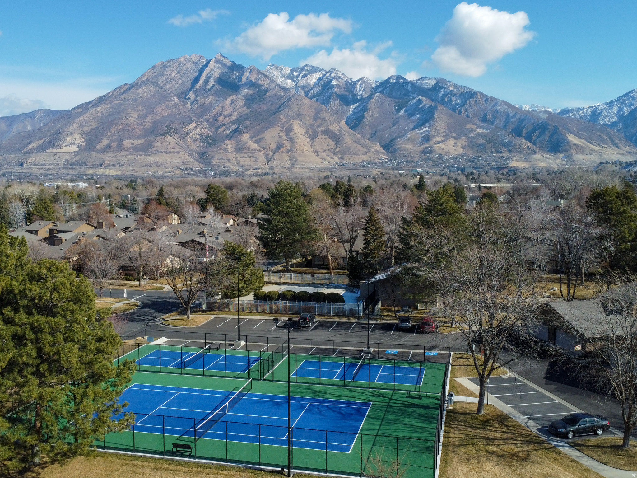 BROOKSTONE - Residential