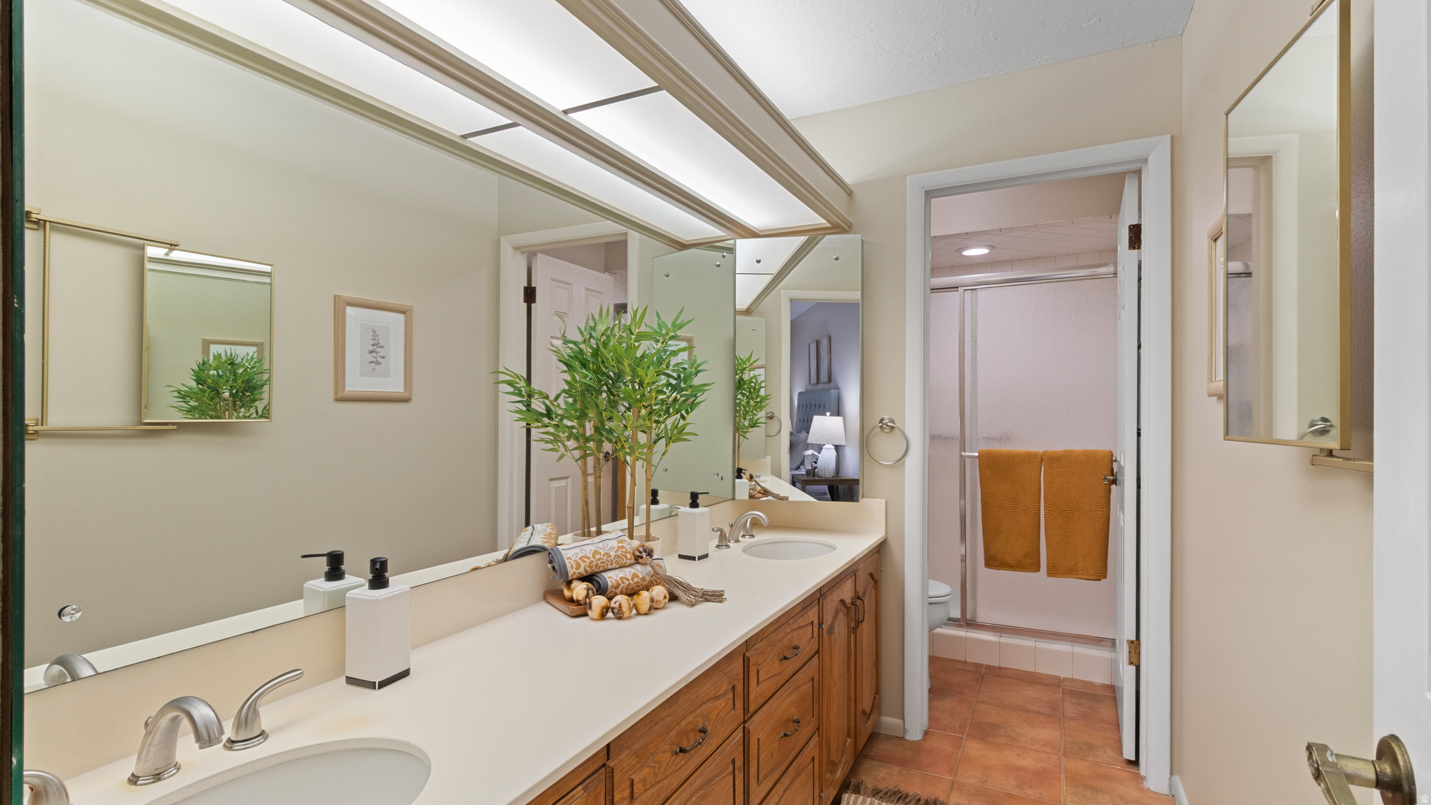 BROOKSTONE - Residential