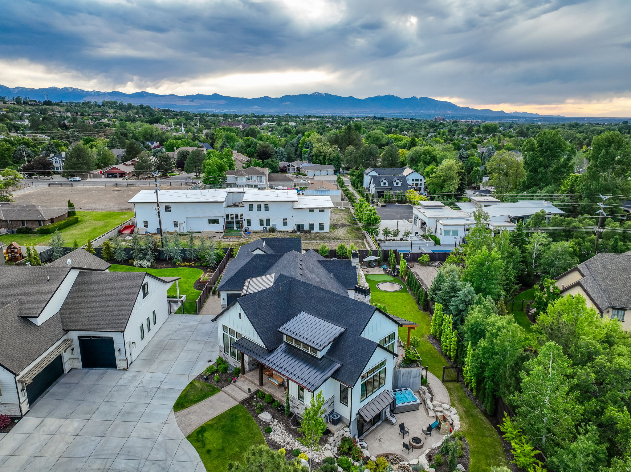 FLINT 2 LOT - Residential