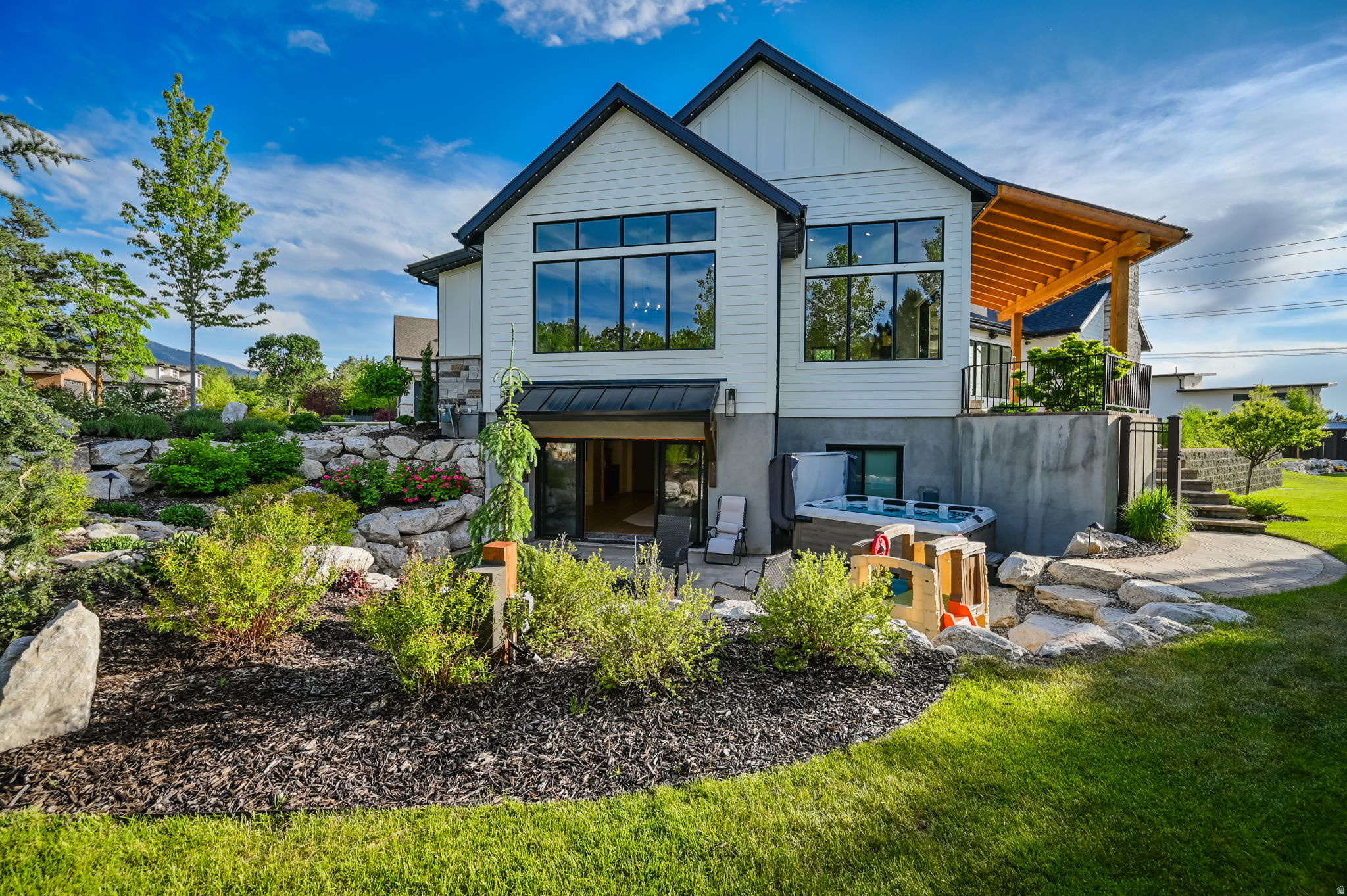 FLINT 2 LOT - Residential