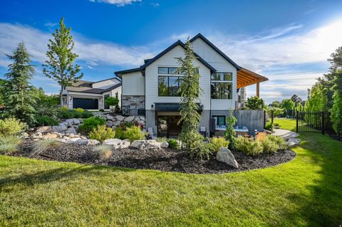 Tiny photo for 8122 S WILLOW CV, Cottonwood Heights, UT 84093 (MLS # 2127035)