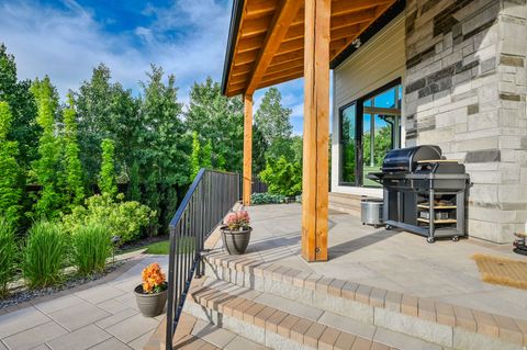 Tiny photo for 8122 S WILLOW CV, Cottonwood Heights, UT 84093 (MLS # 2127035)