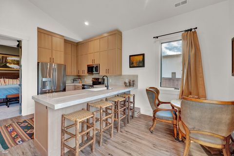Tiny photo for 8122 S WILLOW CV, Cottonwood Heights, UT 84093 (MLS # 2127035)