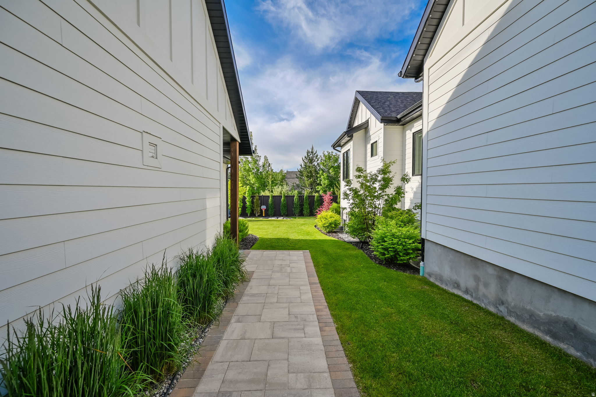 FLINT 2 LOT - Residential