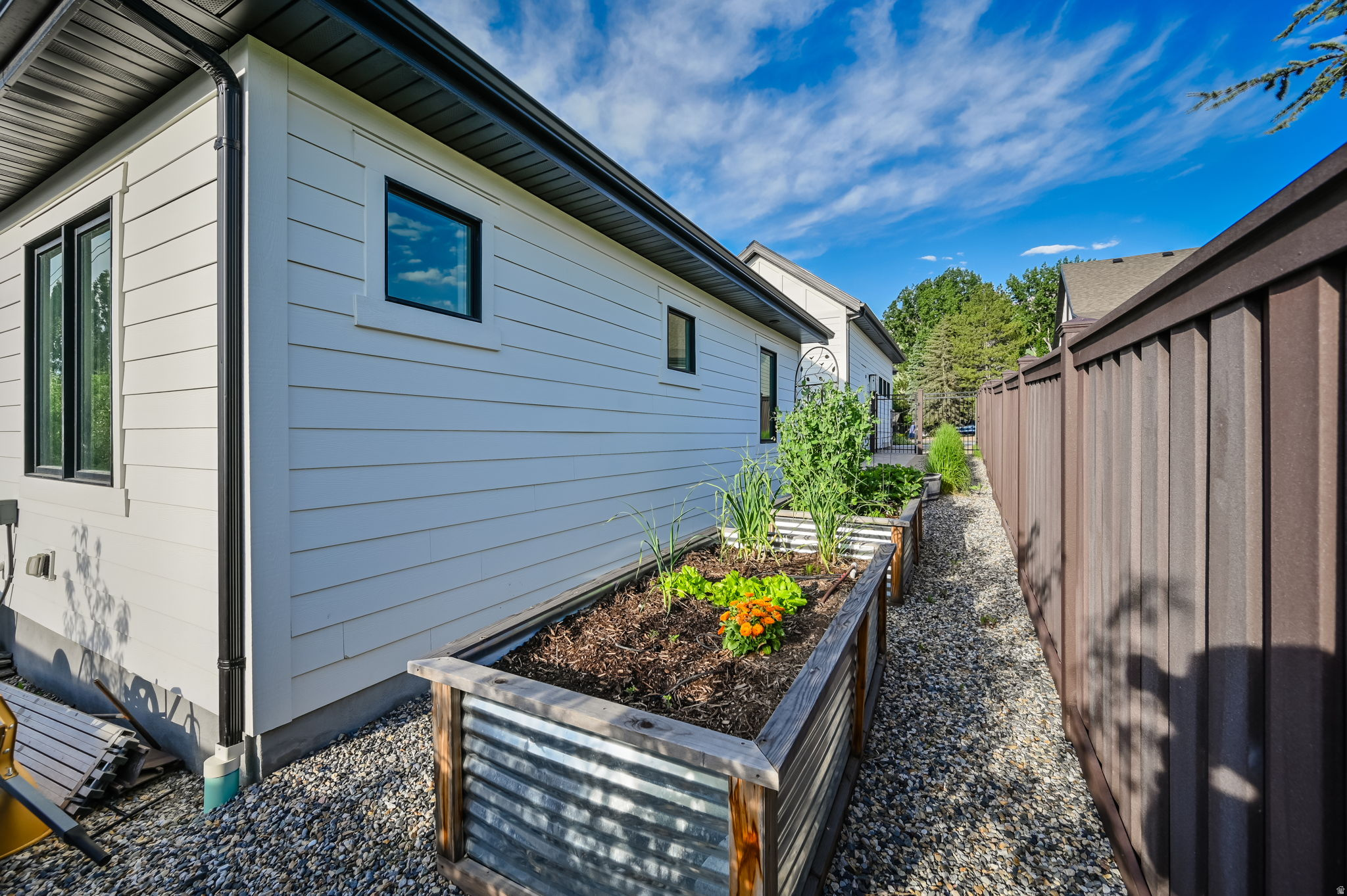 FLINT 2 LOT - Residential