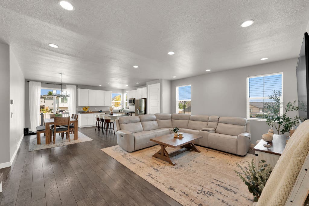 Photo of 6784 W 8070 S, West Jordan, UT 84081 (MLS # 2177039)