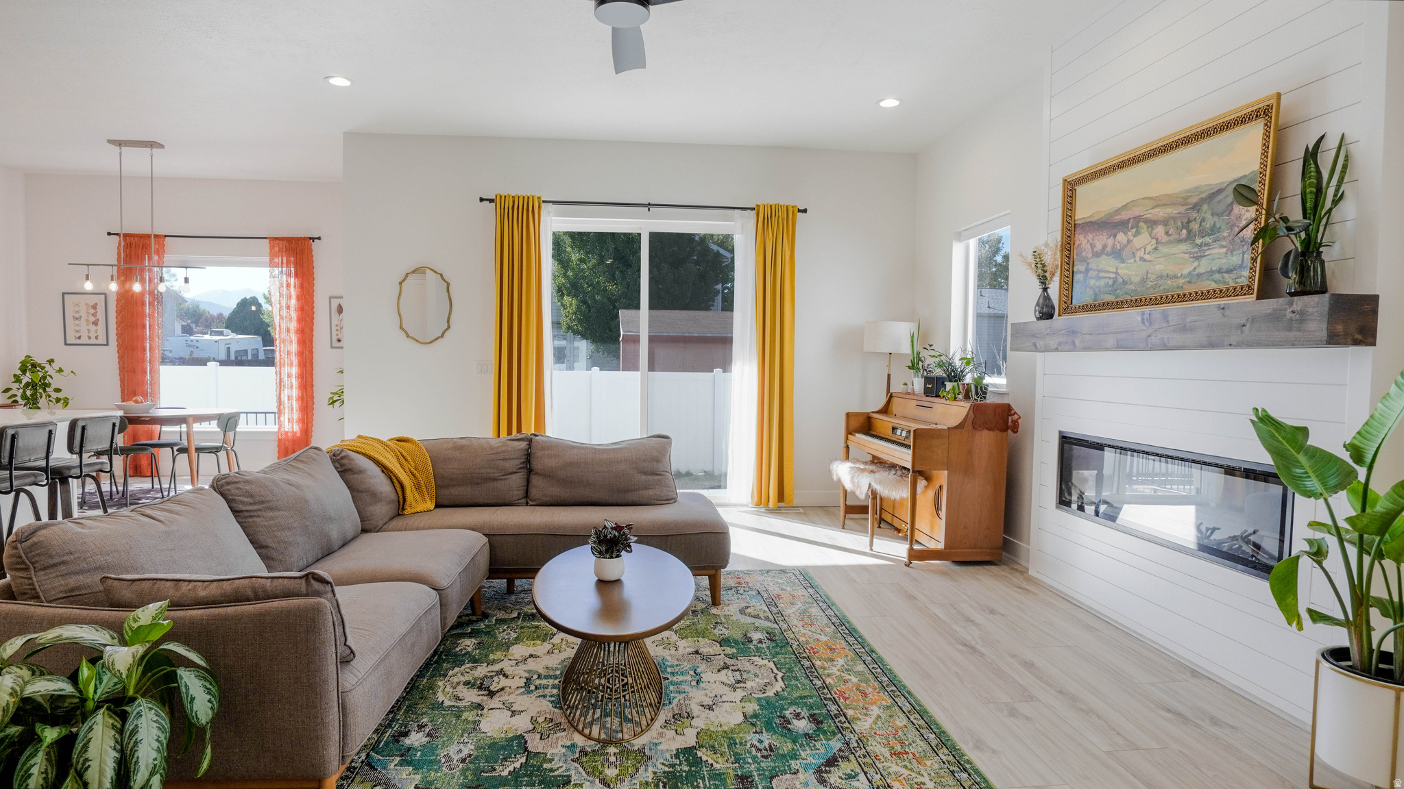 RIVERTON COVE - Residential