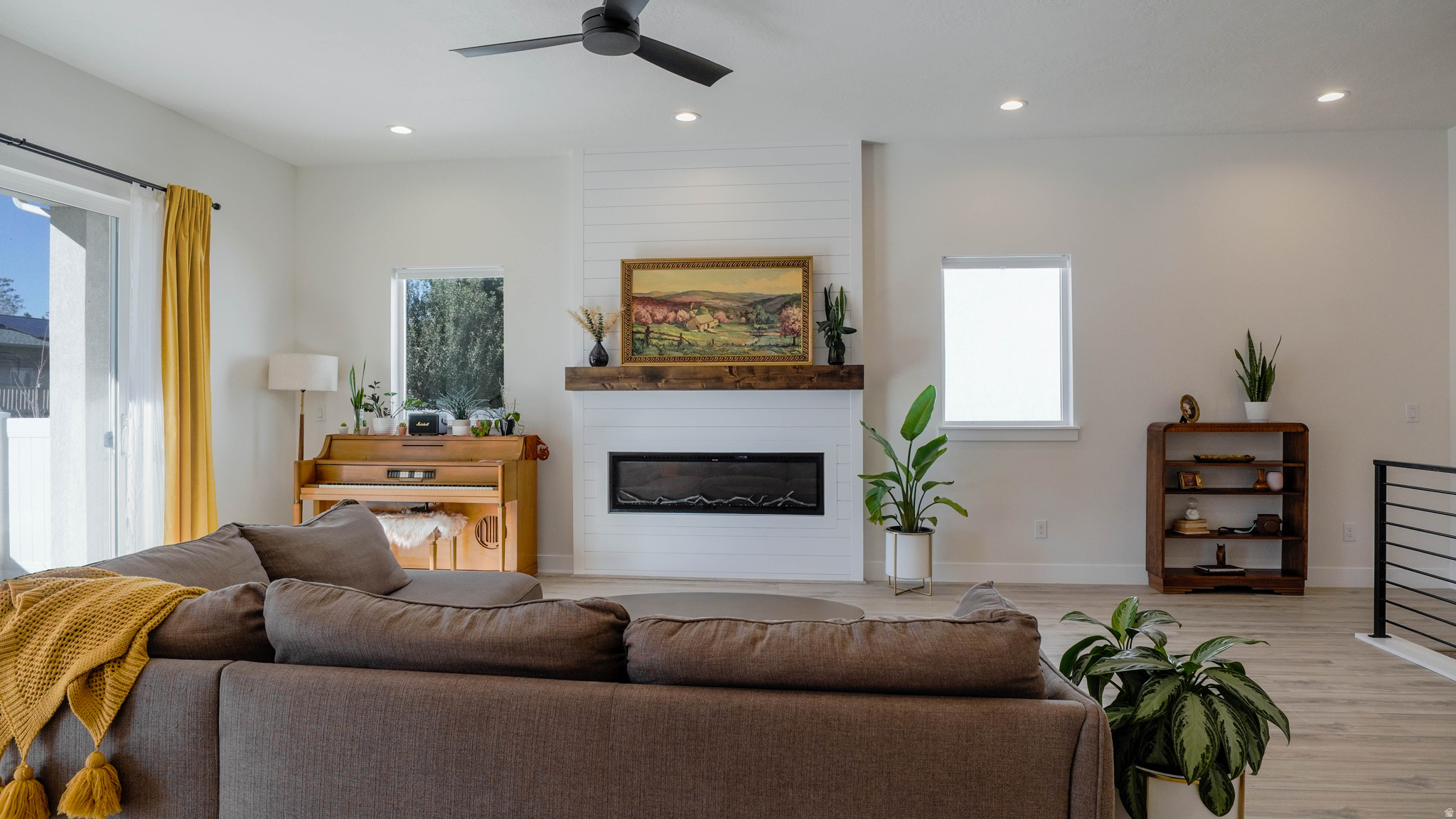 RIVERTON COVE - Residential