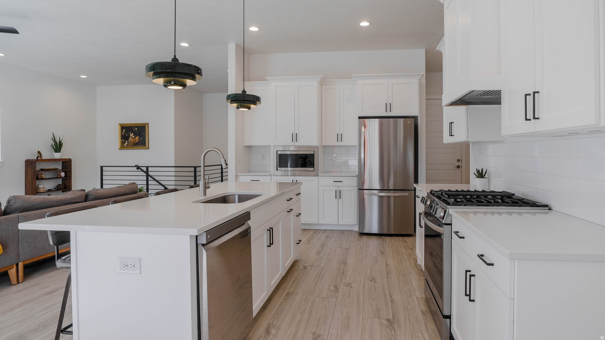 RIVERTON COVE - Residential