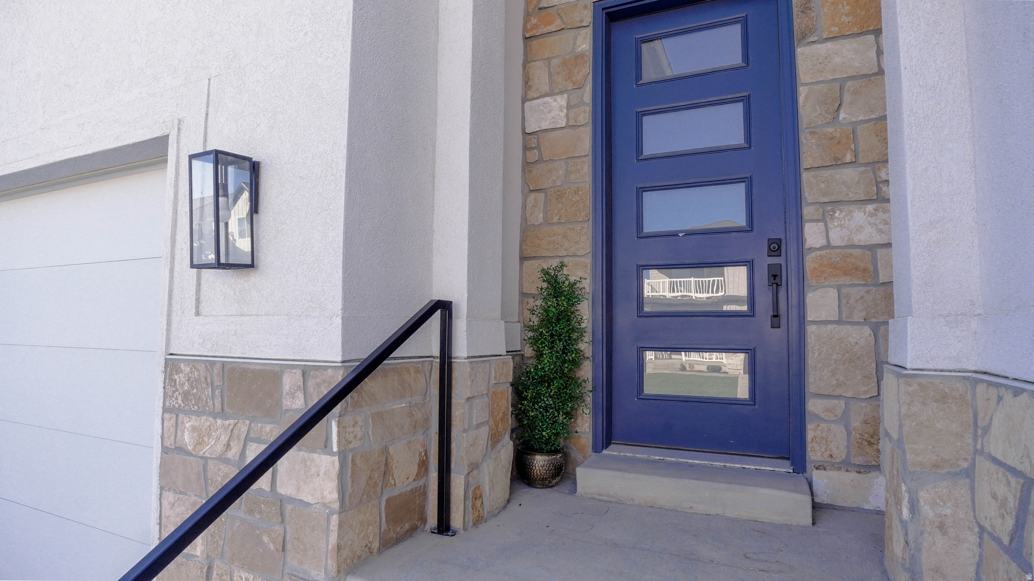 12894 S BERLYNN DR 17