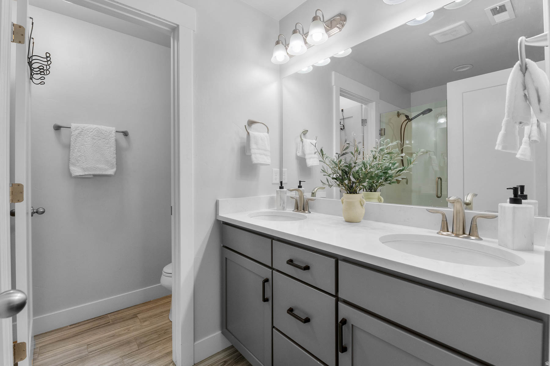 DAYBREAK - Residential