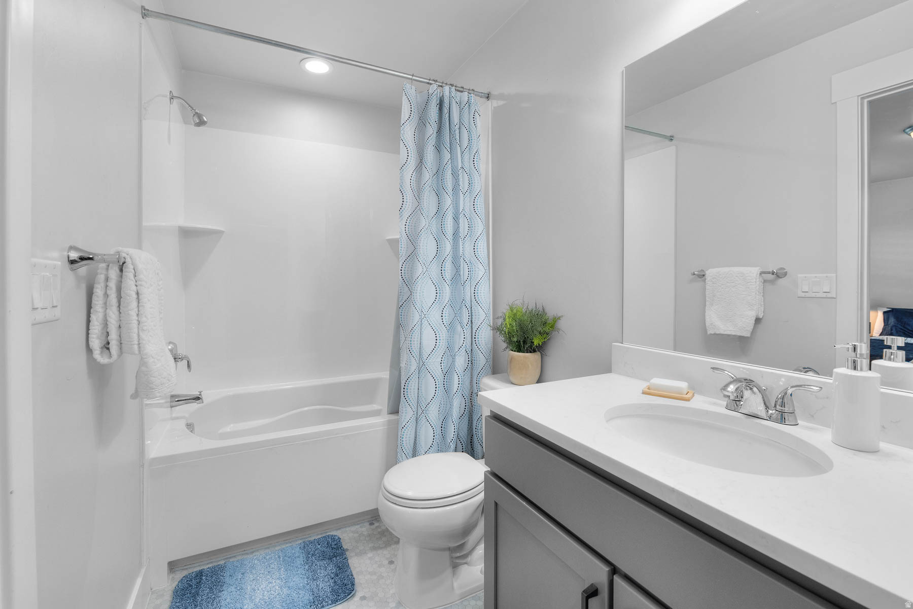 DAYBREAK - Residential