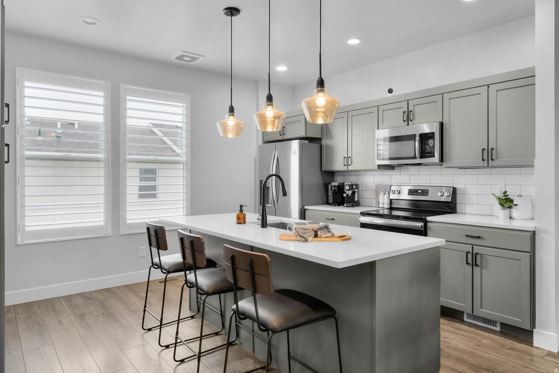 DAYBREAK - Residential