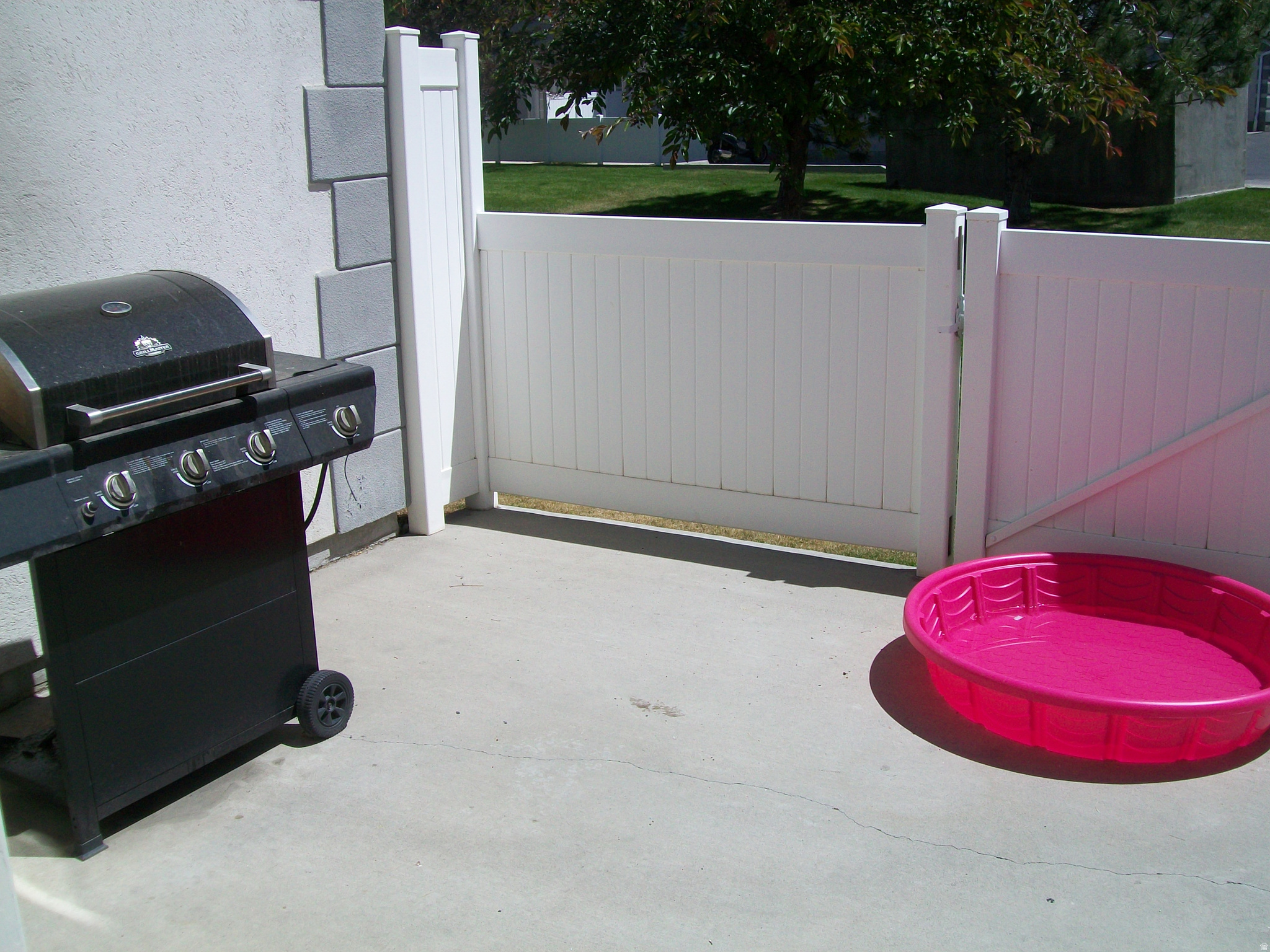 YORKSHIRE VILLAGE - Residential