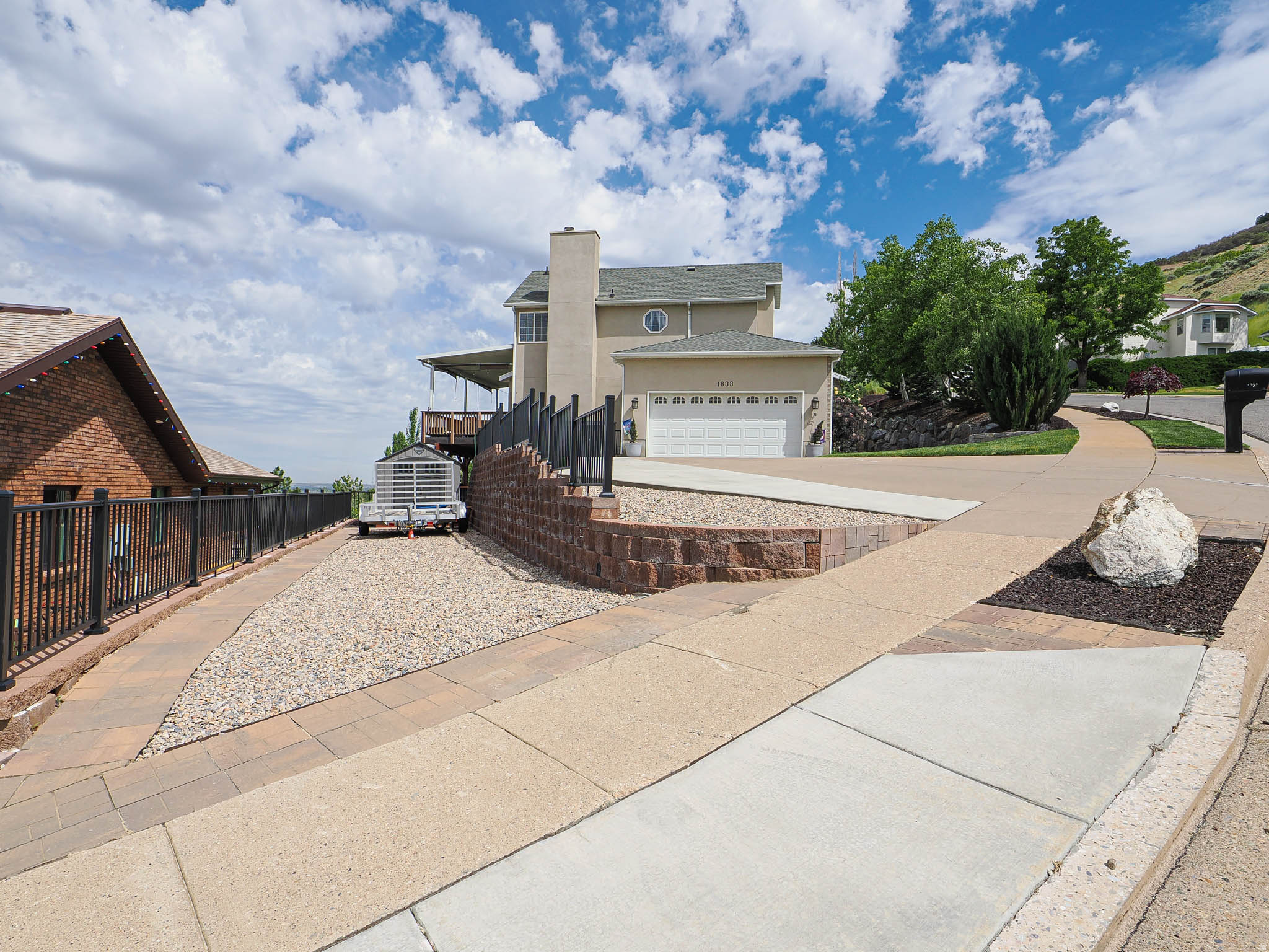 ROLLING HILLS ESTATES SUB - Residential