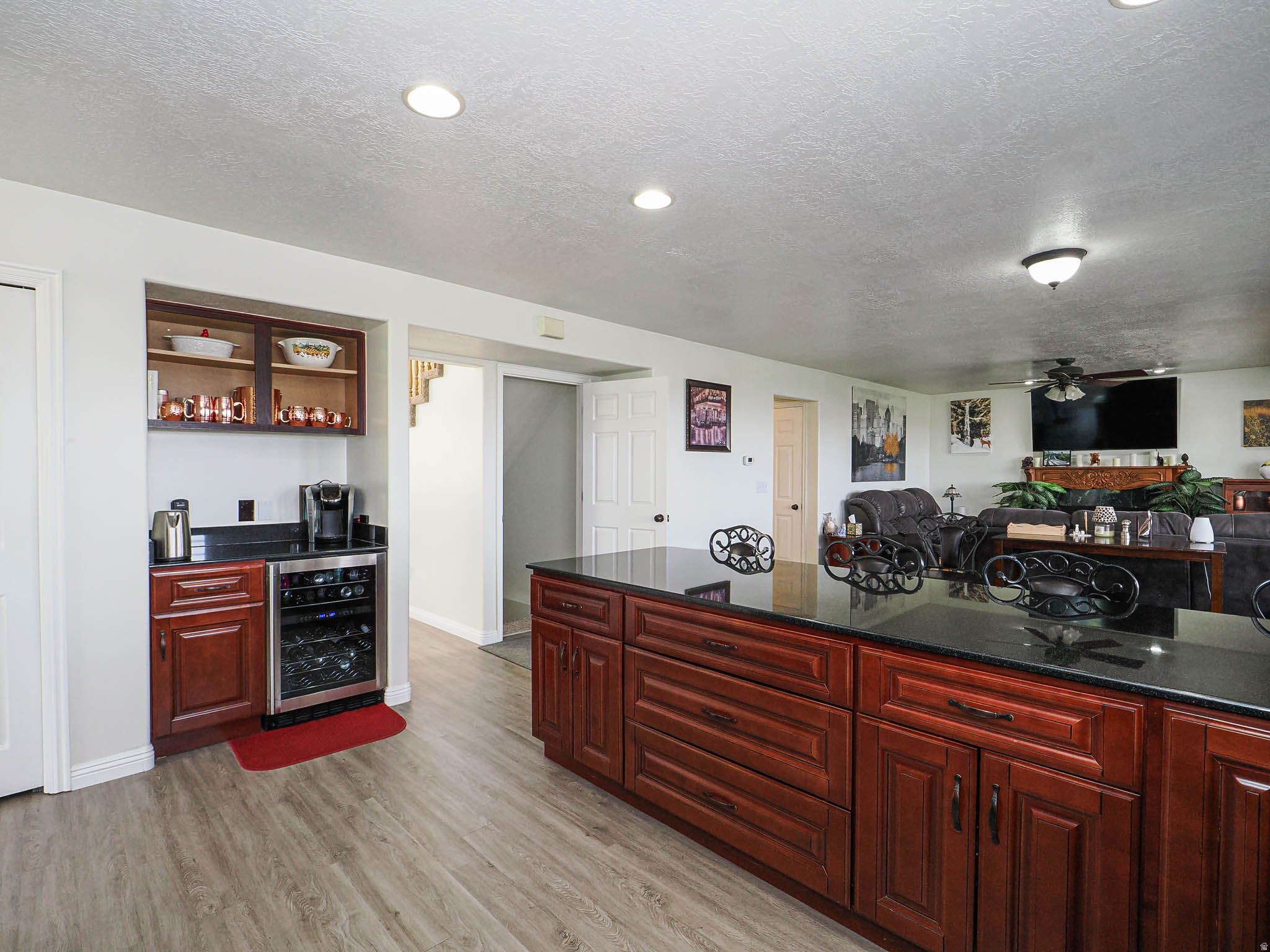 ROLLING HILLS ESTATES SUB - Residential