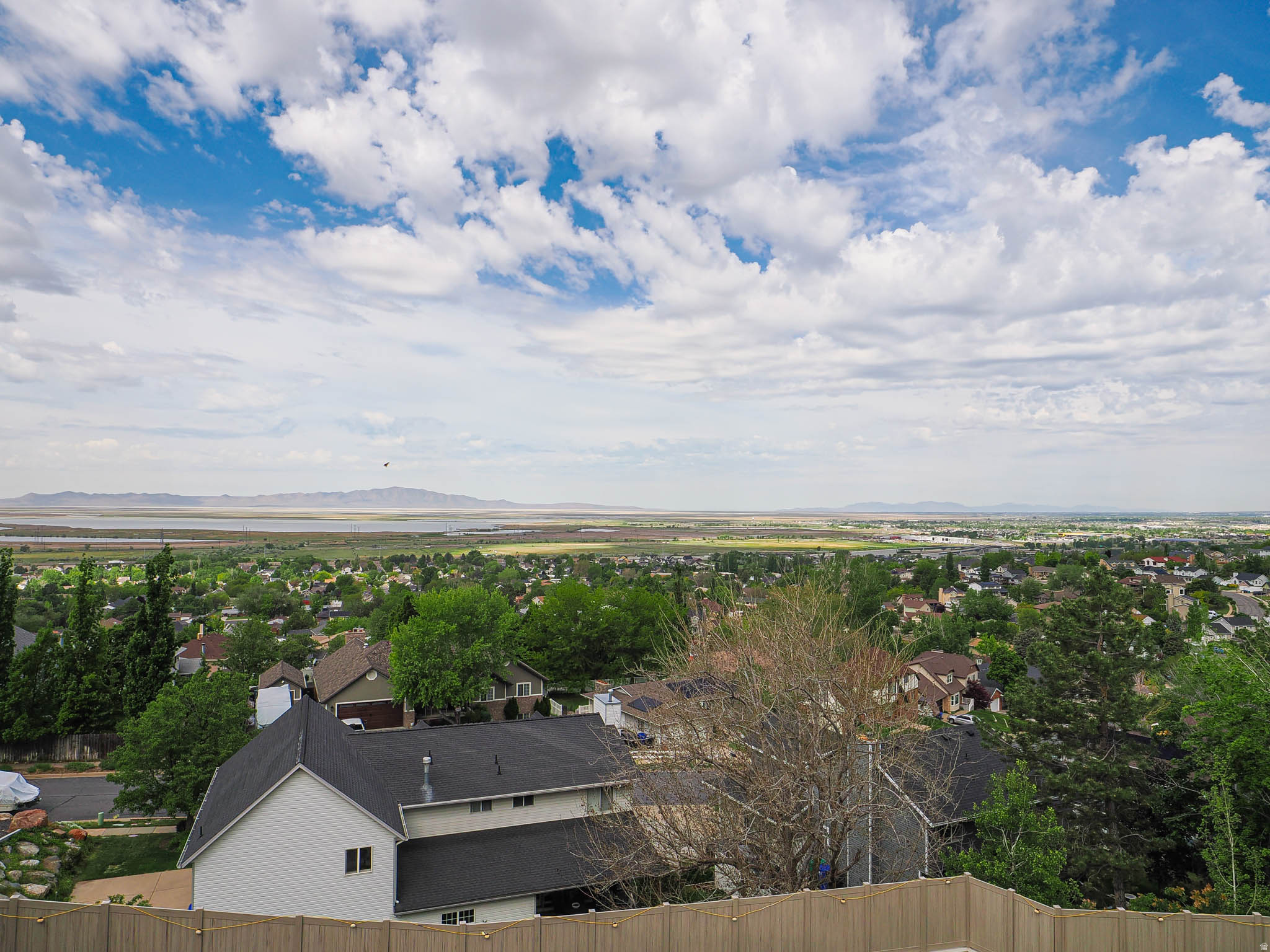 ROLLING HILLS ESTATES SUB - Residential