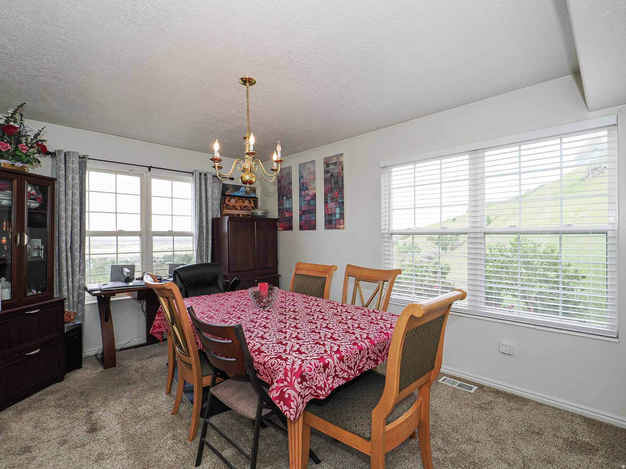 ROLLING HILLS ESTATES SUB - Residential