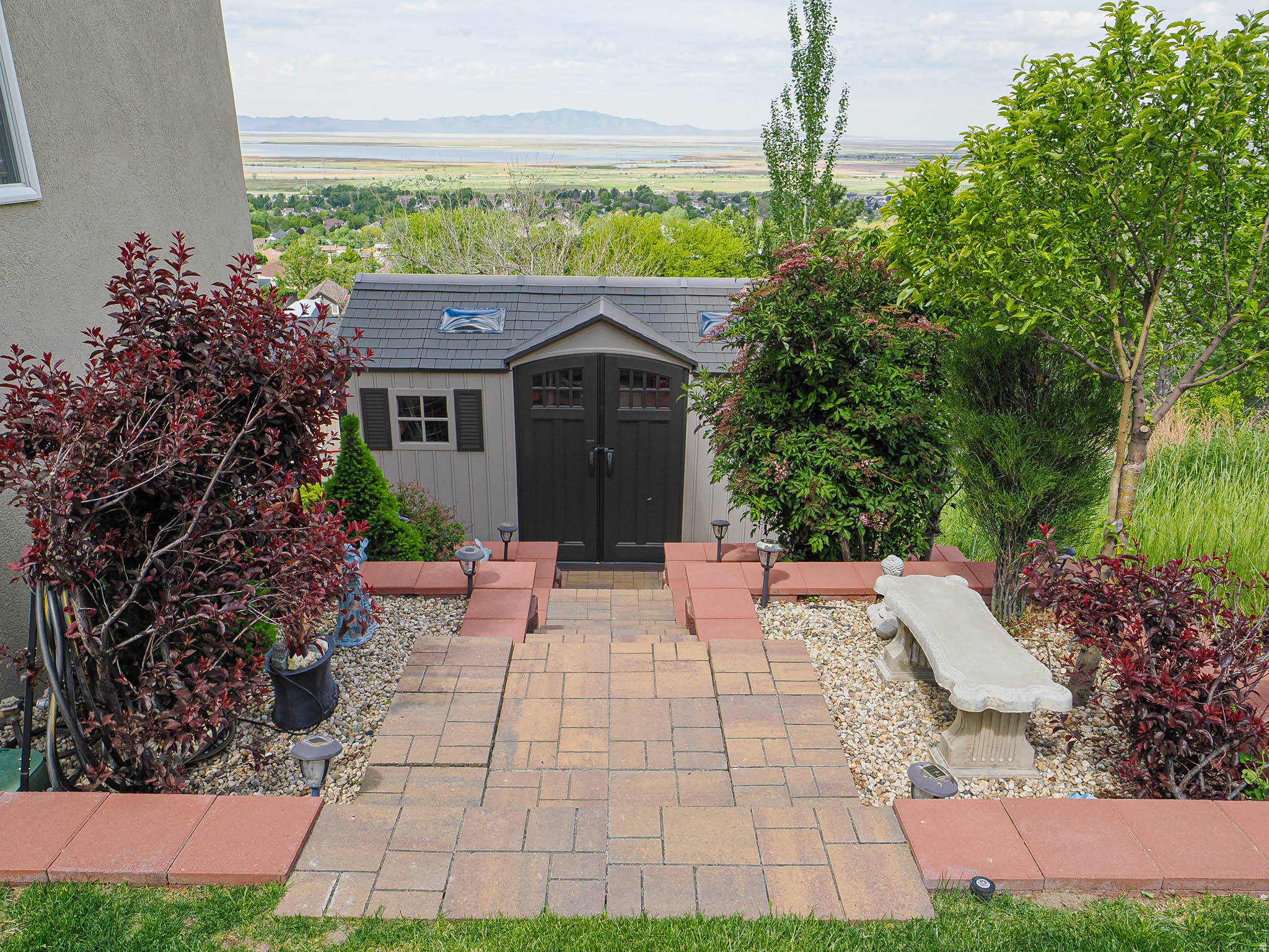 ROLLING HILLS ESTATES SUB - Residential