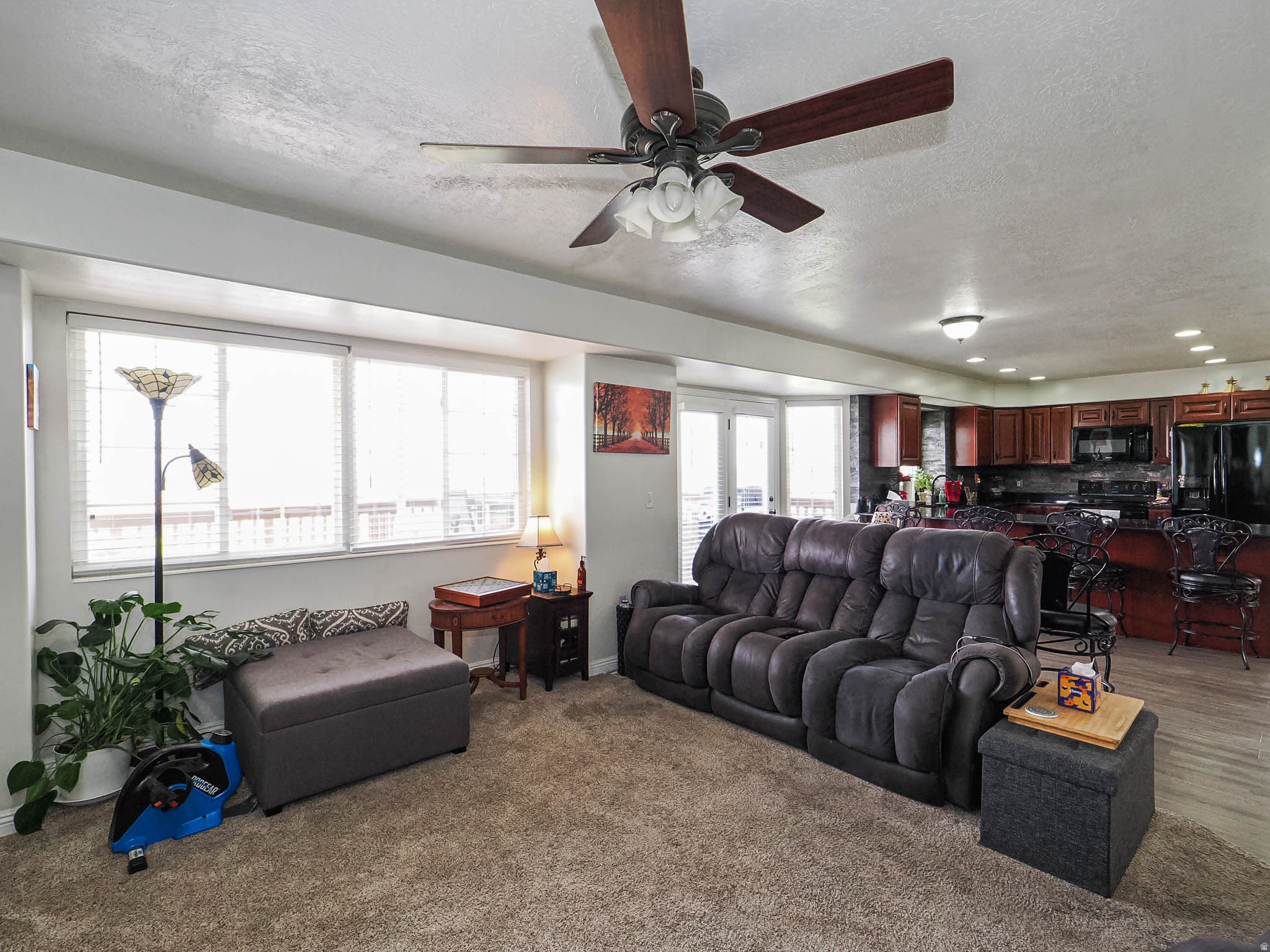 ROLLING HILLS ESTATES SUB - Residential