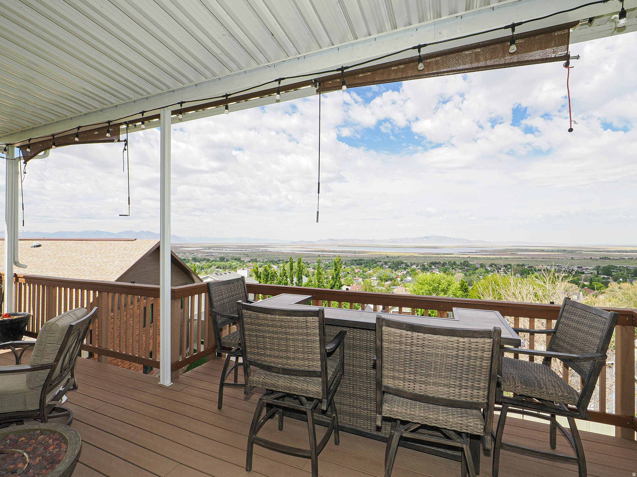 ROLLING HILLS ESTATES SUB - Residential