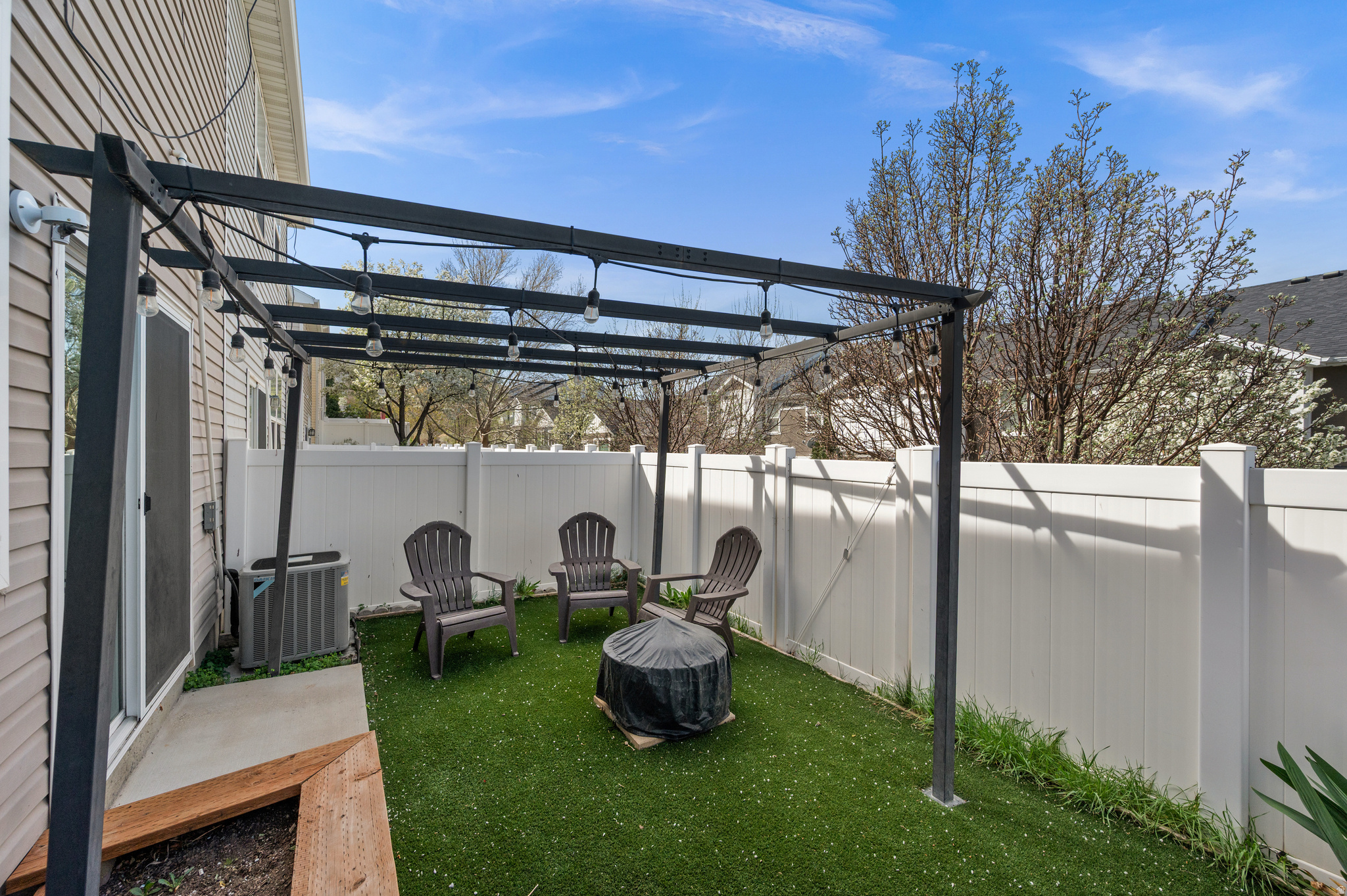 THE FIELDS AT DRAPER PH 3 CONDO - Residential