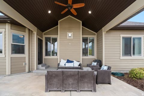 Tiny photo for 175 W 1000 N, Mapleton, UT 84664 (MLS # 2174832)