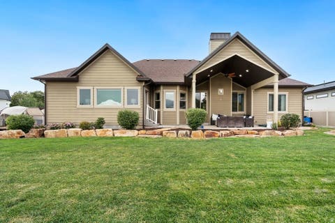 Tiny photo for 175 W 1000 N, Mapleton, UT 84664 (MLS # 2174832)