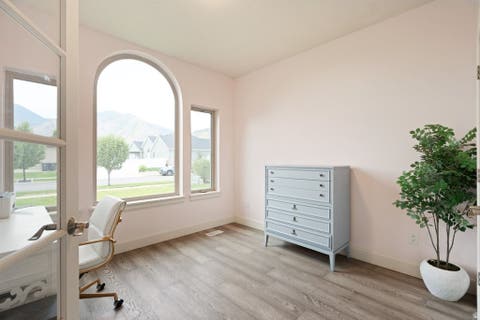 Tiny photo for 175 W 1000 N, Mapleton, UT 84664 (MLS # 2174832)