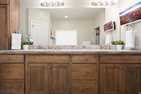 Tiny photo for 175 W 1000 N, Mapleton, UT 84664 (MLS # 2174832)