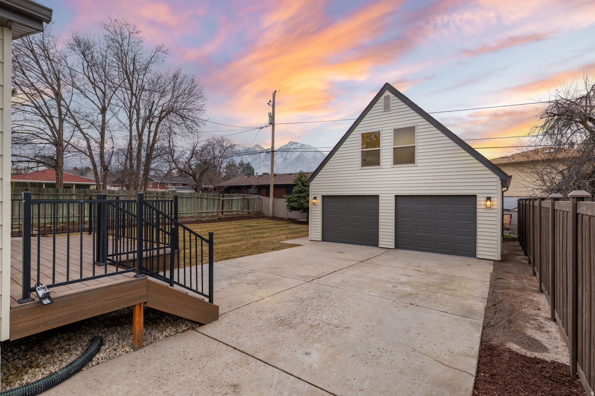 N MILLCREEK HEIGHTS - Residential