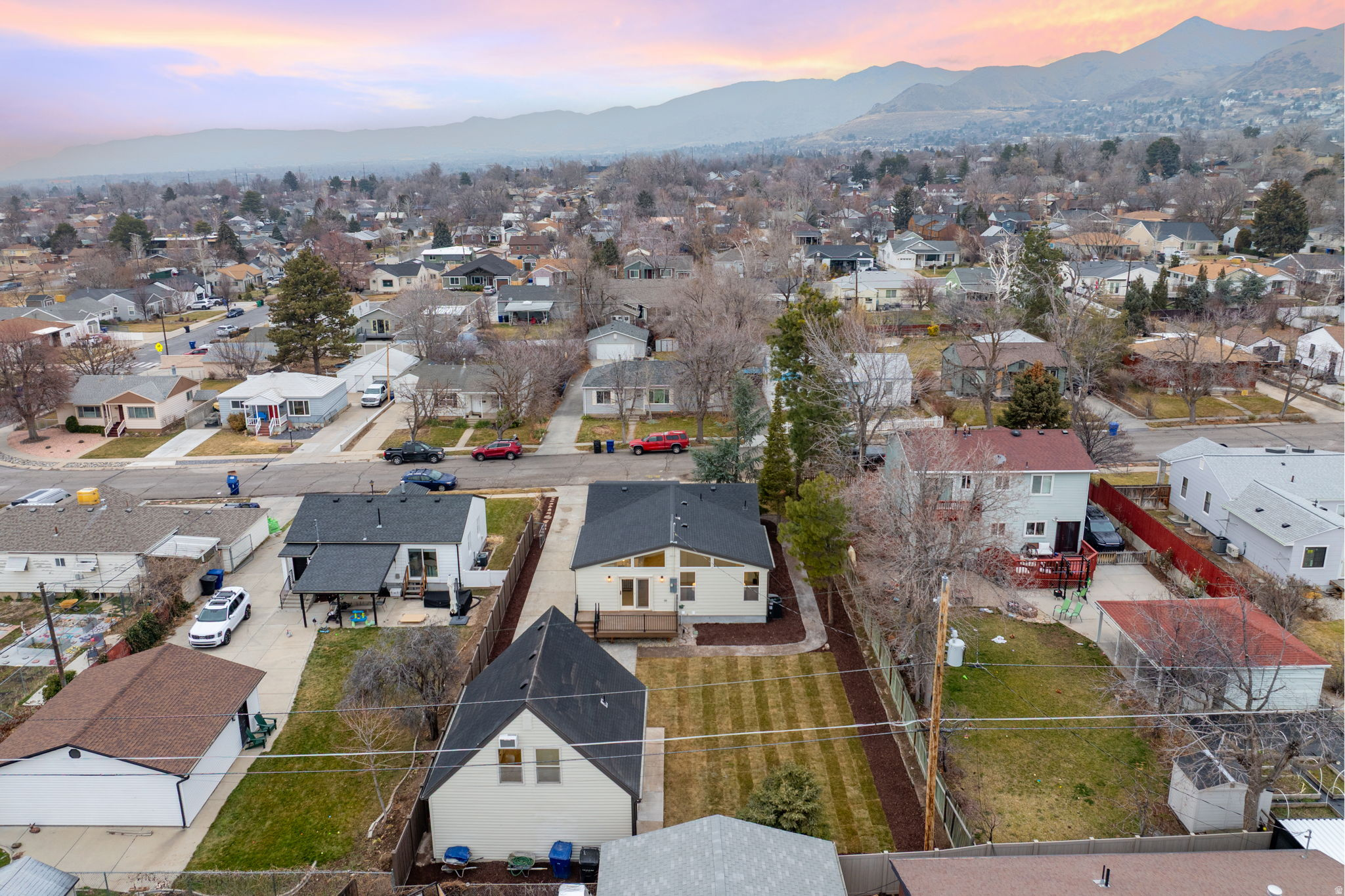 N MILLCREEK HEIGHTS - Residential