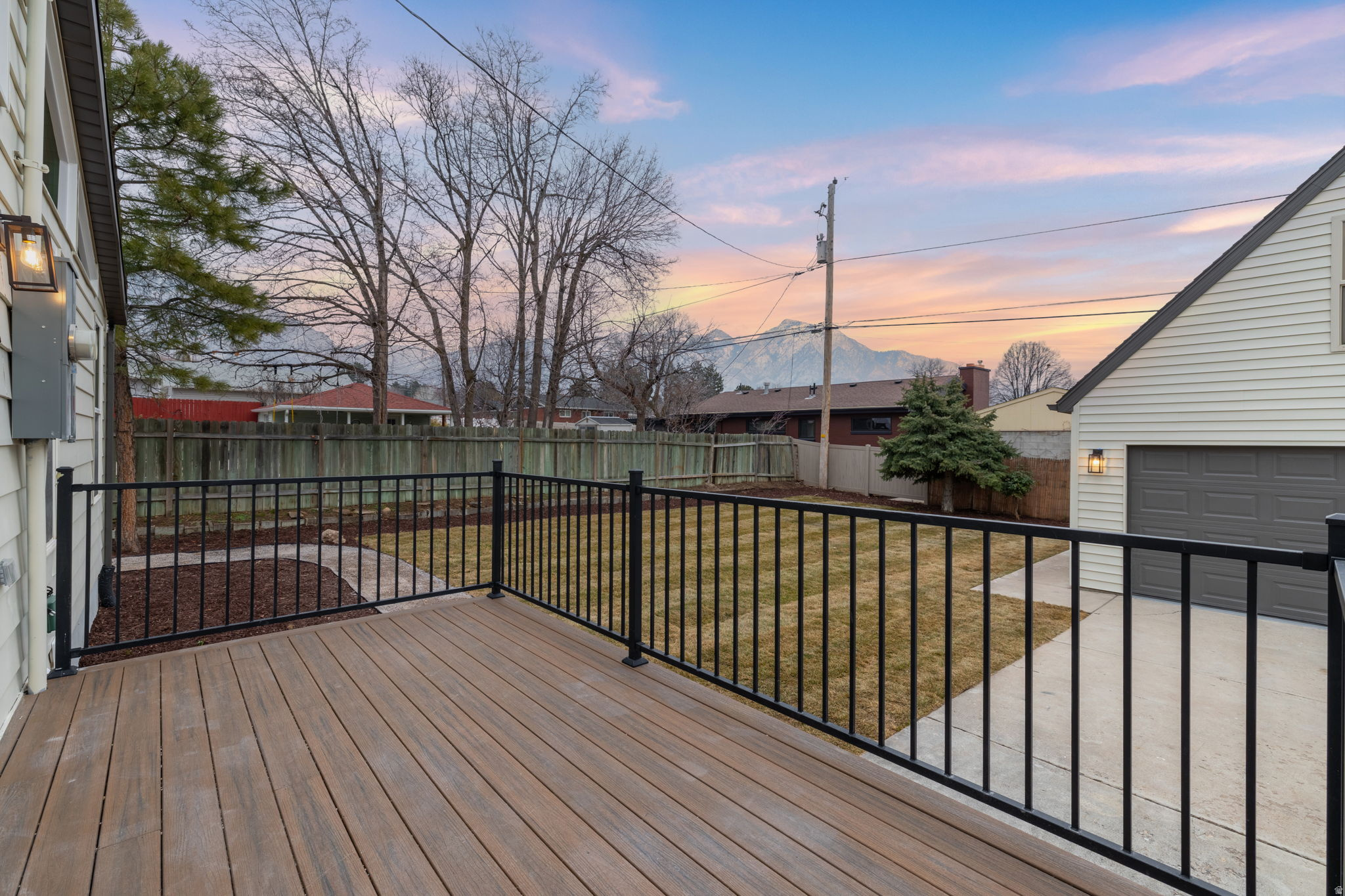 N MILLCREEK HEIGHTS - Residential