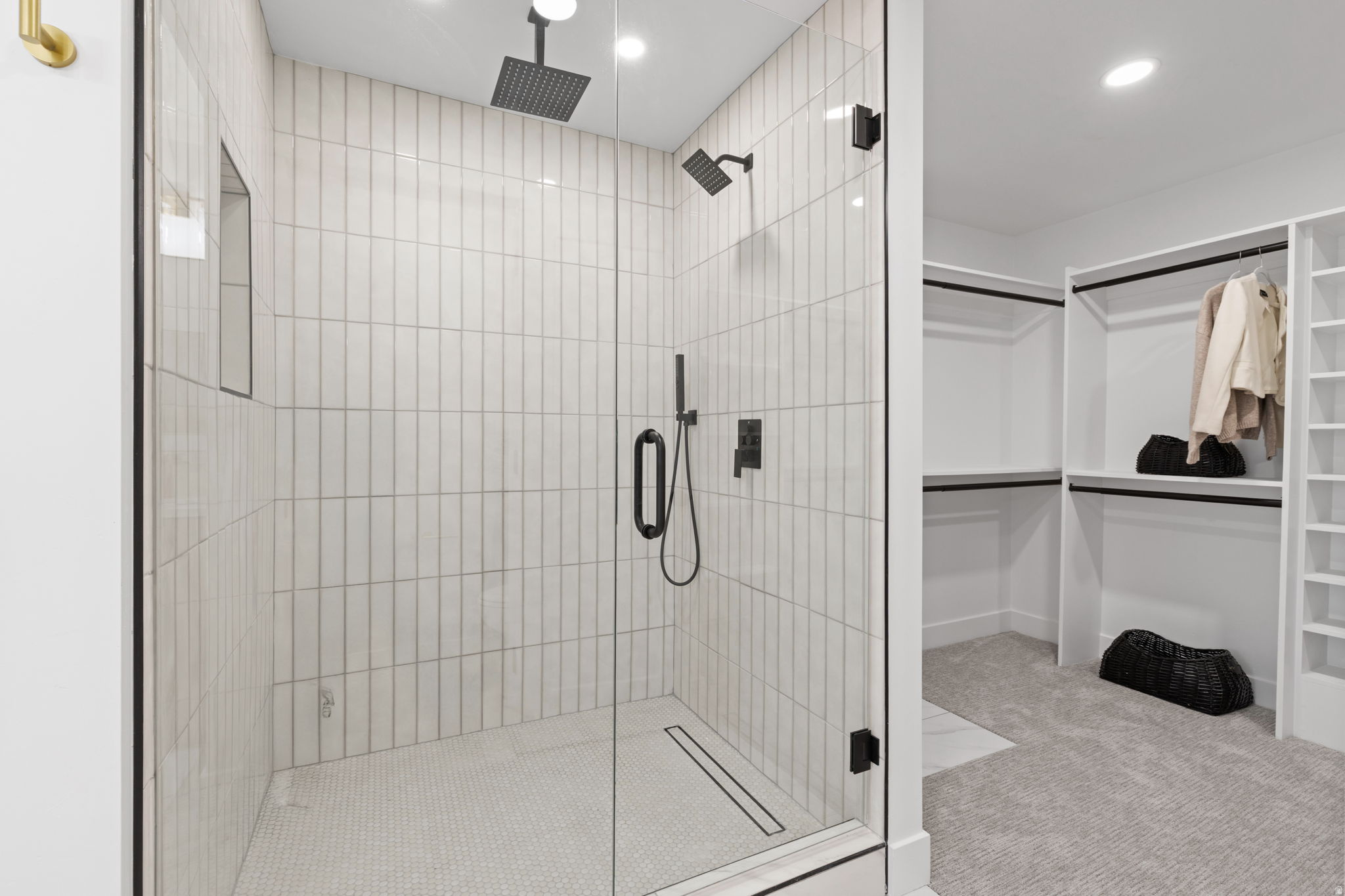 N MILLCREEK HEIGHTS - Residential