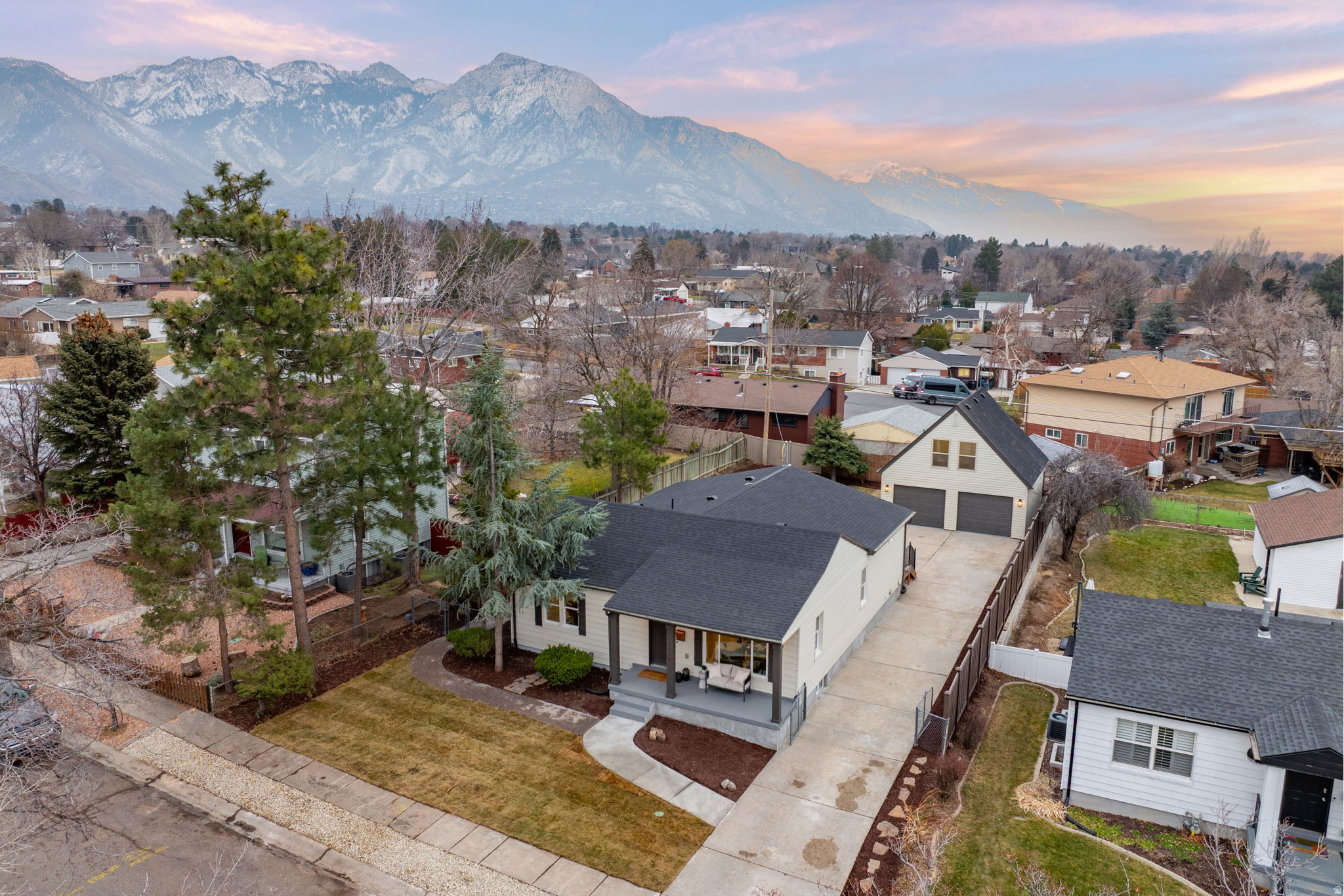 N MILLCREEK HEIGHTS - Residential