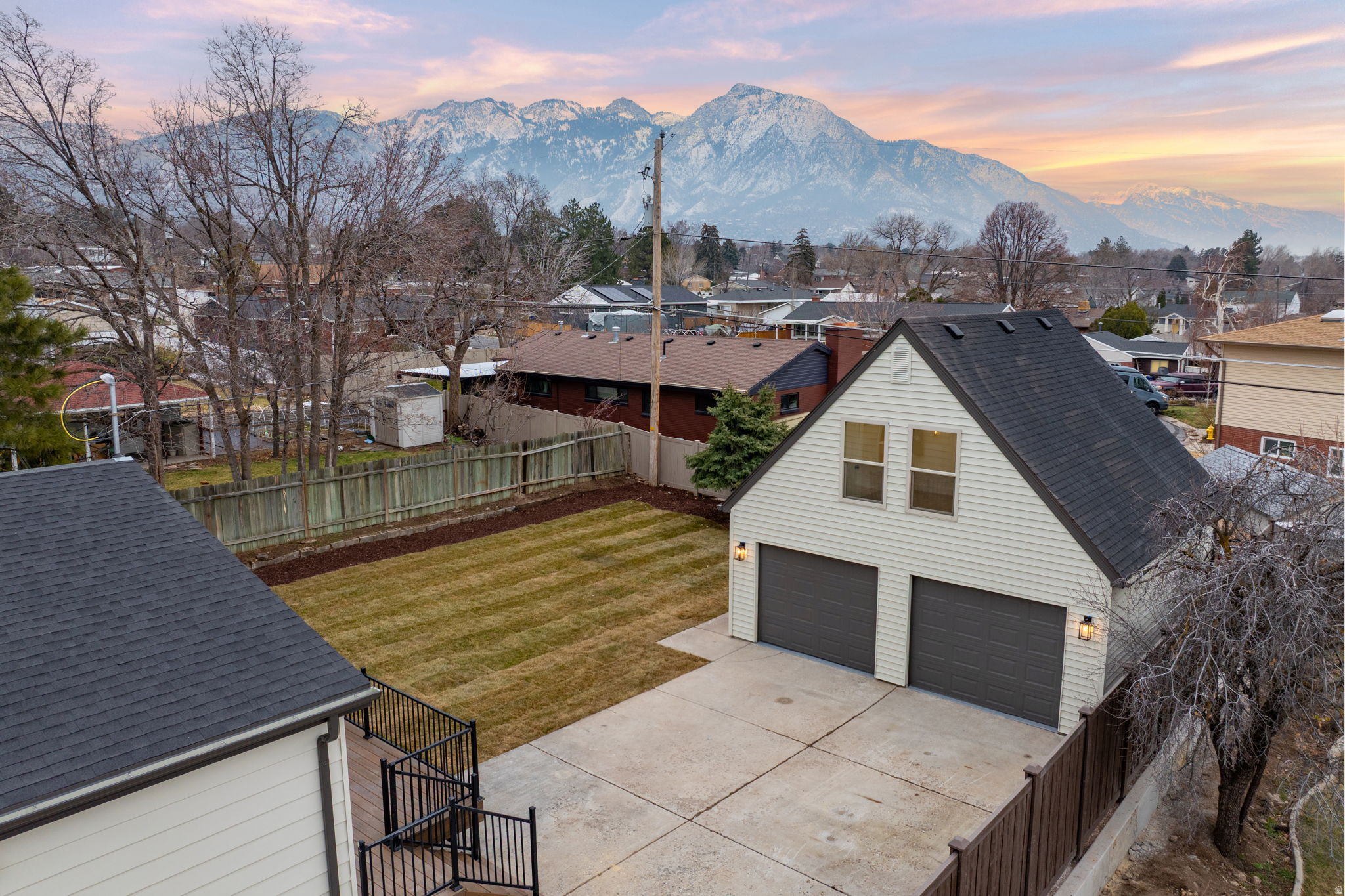 N MILLCREEK HEIGHTS - Residential