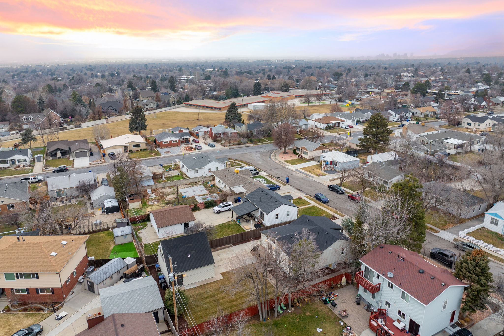 N MILLCREEK HEIGHTS - Residential