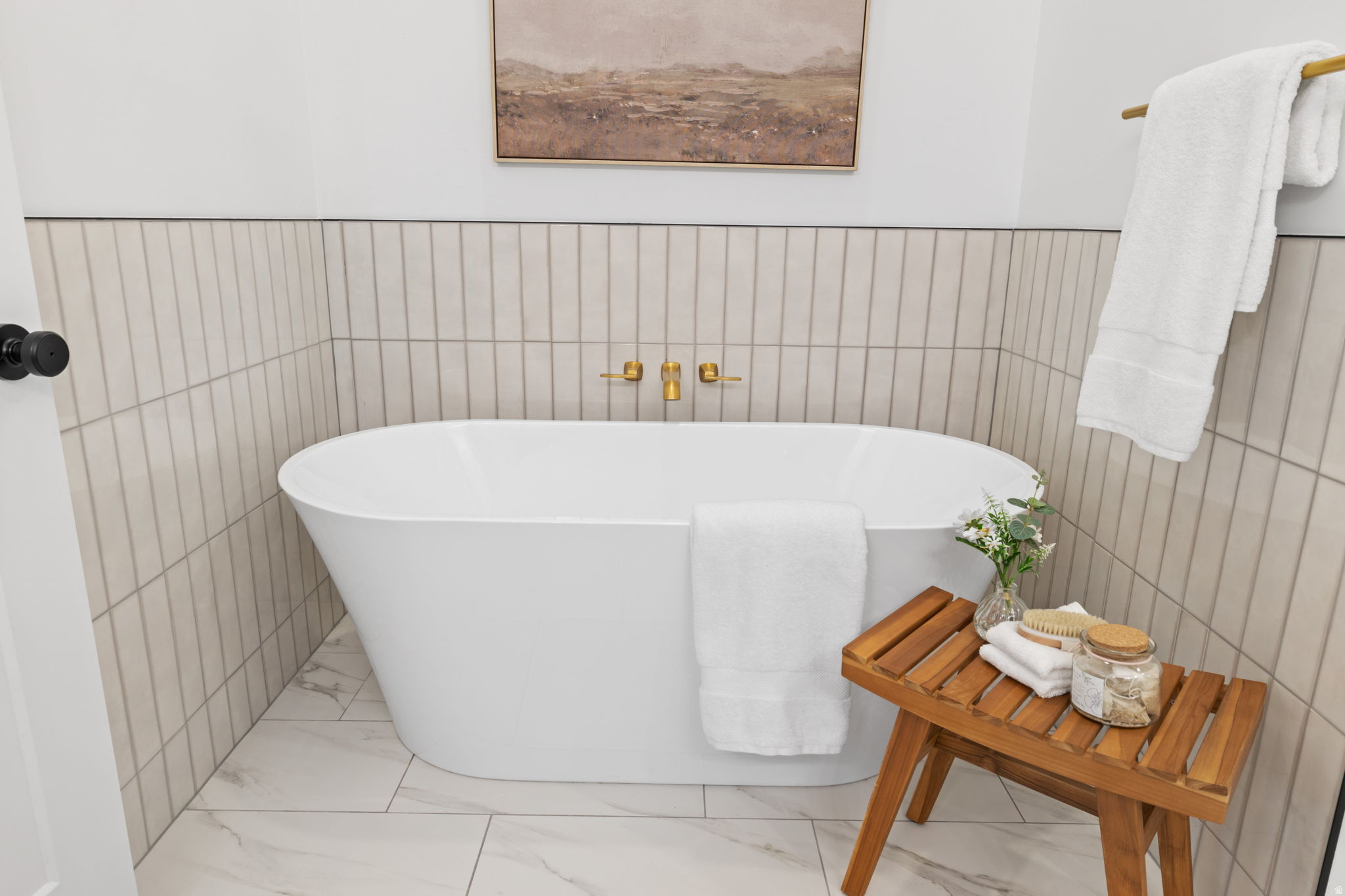 N MILLCREEK HEIGHTS - Residential