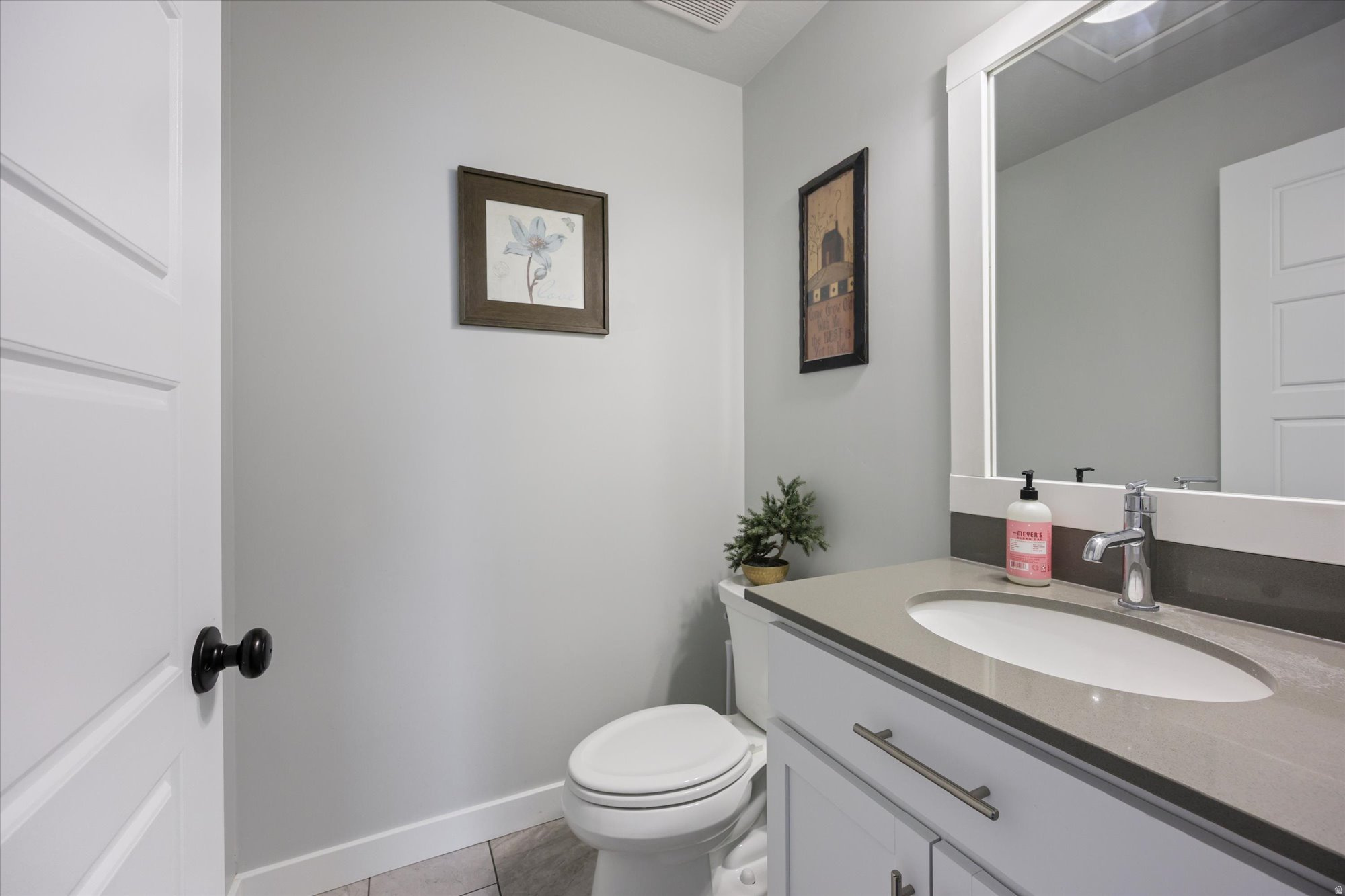 OVERLAND EST 106 - Residential