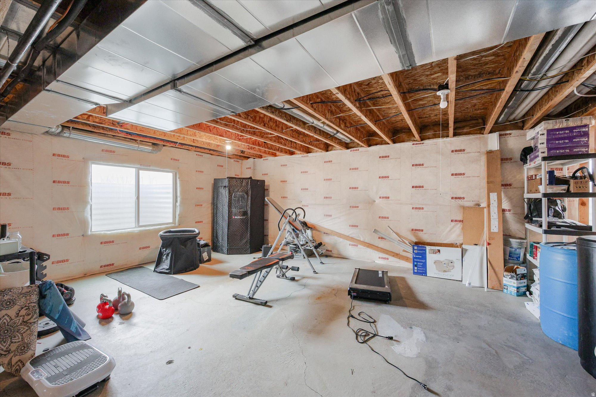 OVERLAND EST 106 - Residential