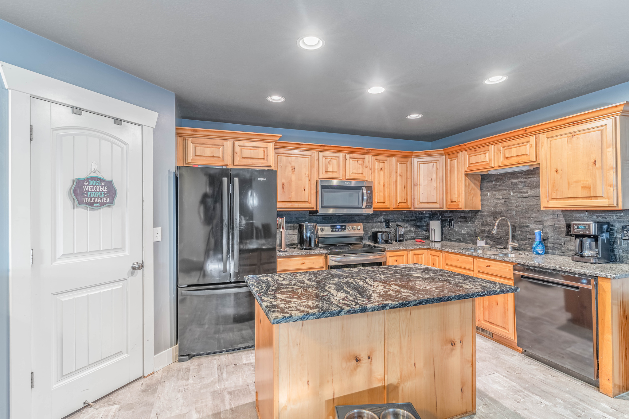 ELK MOUNTAIN - Residential