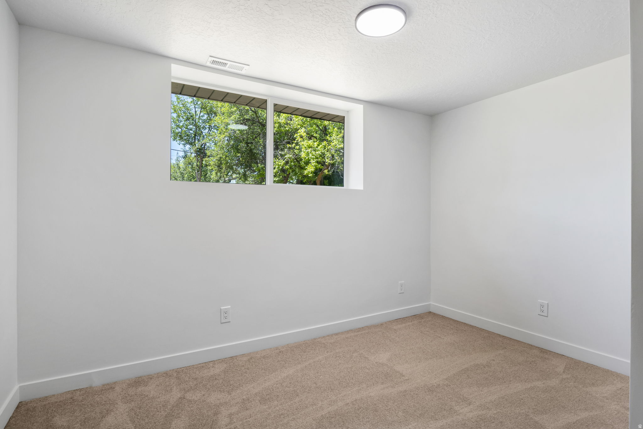 WESTVIEW #7 - Residential