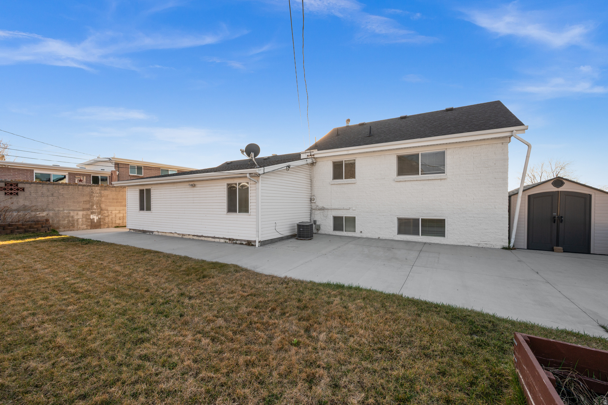 TOWNCREST TERRACE - Residential