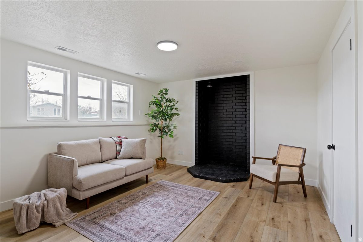 THE COLONY - Residential