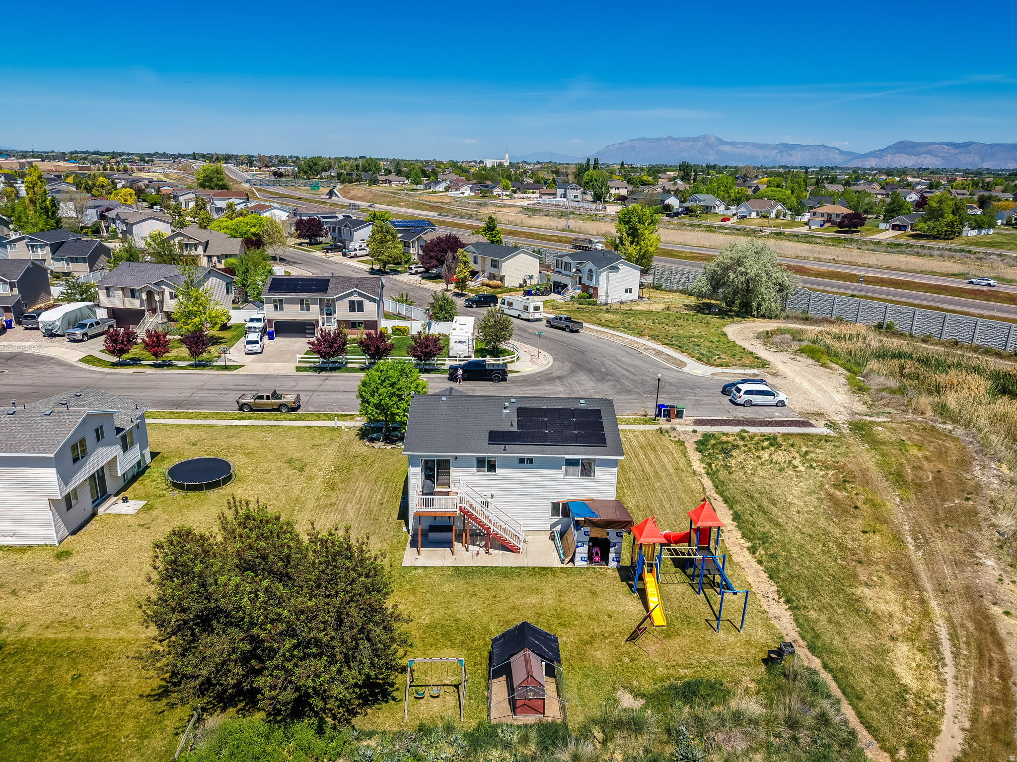 OUT WEST ESTATES - Residential