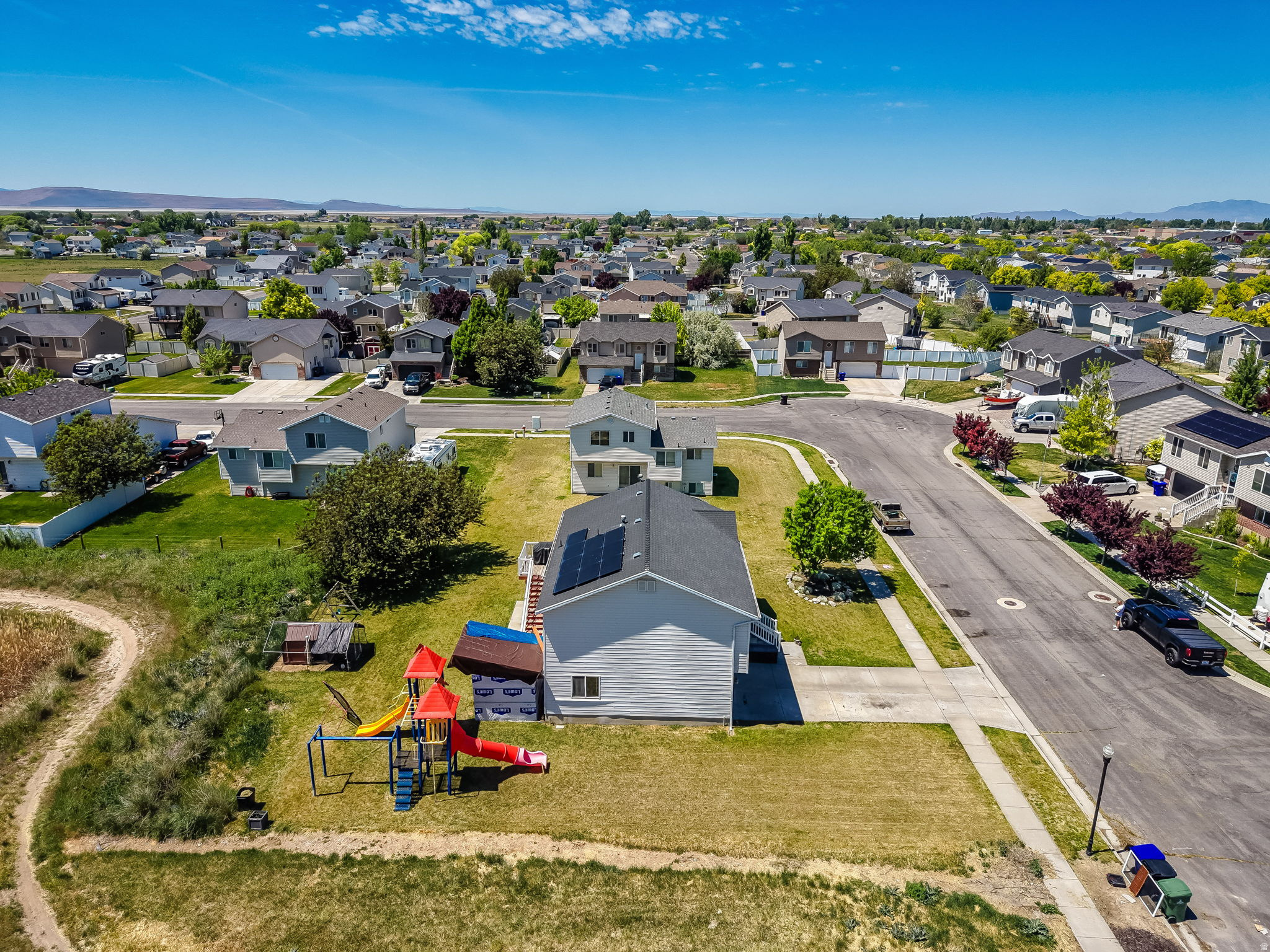 OUT WEST ESTATES - Residential