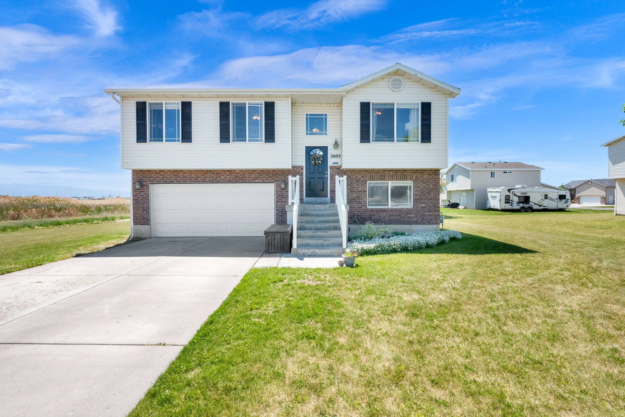OUT WEST ESTATES - Residential